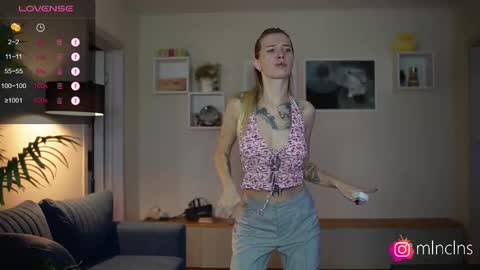 Snapshot of mel_collins chatting on 10.20.25 MELANIE  PVT ONLY 60TK PER MIN online show from 10.20.25