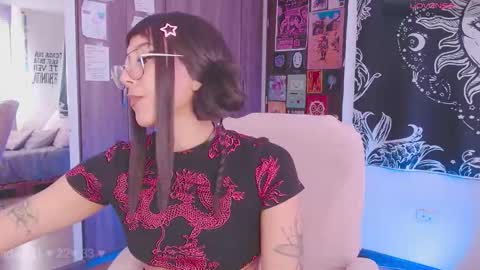 Melissa  -  -  Please help me to reach 100 thumbs up online show from 09.22.25