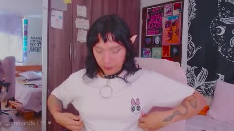 Melissa  -  -  Please help me to reach 100 thumbs up online show from 11.02.25