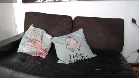 Snapshot of mel_raise chatting on 01.05.25 mel raise online show from 01.05.25