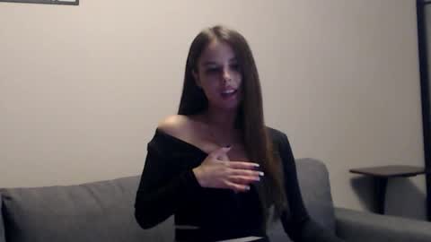 meladams online show from 10.28.25