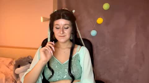 Snapshot of melaineswinderman chatting on 10.12.25 Gera online show from 10.12.25