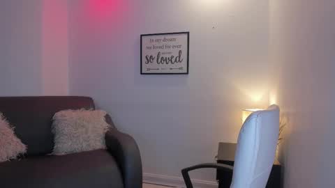 melan_owen online show from 11.25.25