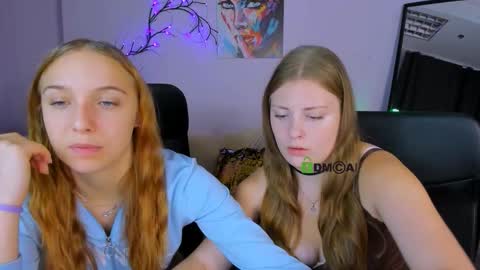 melani_bumm online show from 10.04.25