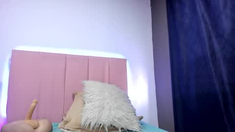 Snapshot of melani_xc chatting on 02.20.25 MELANI - online show from 02.20.25