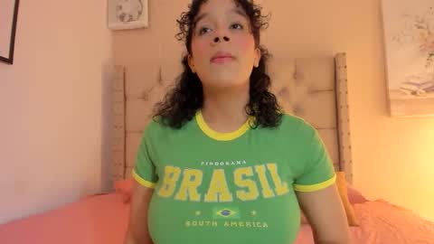 melania_xtreme online show from 12.18.25