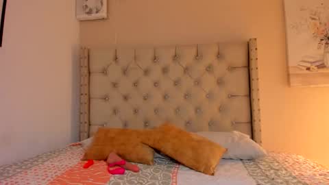 melania_xtreme online show from 12.21.25