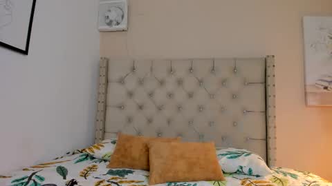 melania_xtreme online show from 04.01.26