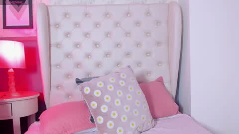 Snapshot of melanie__hills chatting on 01.13.25 Melanie online show from 01.13.25