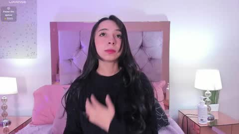 Snapshot of melanie__hills chatting on 09.16.25 Melanie online show from 09.16.25