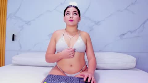 Melanie  online show from 02.24.26