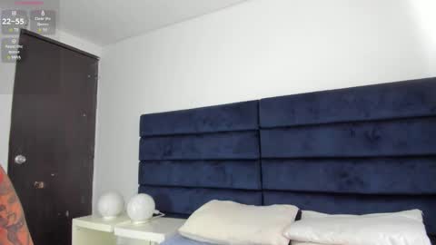 Snapshot of melanie_roux_ chatting on 02.27.26 Melanie roux online show from 02.27.26