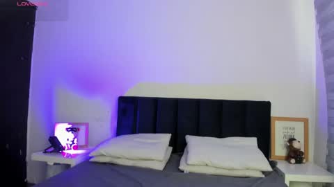 Melanie roux  online show from 05.20.26