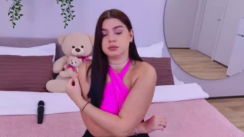 Melanie online show from 09.18.25