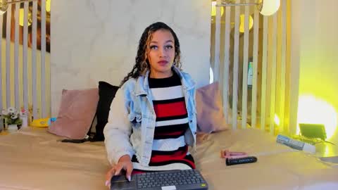 Melanie  online show from 09.09.25