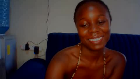 Snapshot of melanin_sassy96 chatting on 03.11.26 bad lil shawry online show from 03.11.26