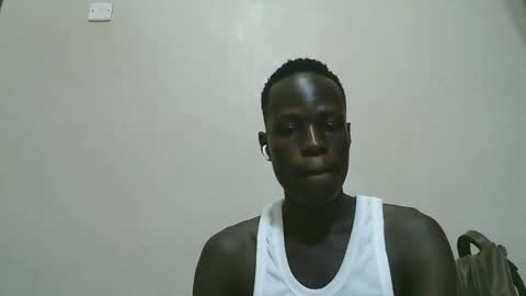 Snapshot of melaninsexyguy chatting on 09.09.25 melaninsexyguy online show from 09.09.25