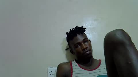 Snapshot of melaninsexyguy chatting on 09.15.25 melaninsexyguy online show from 09.15.25