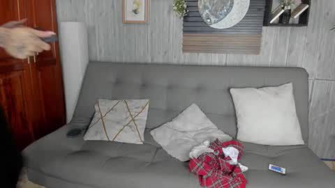 Melany online show from 10.16.25