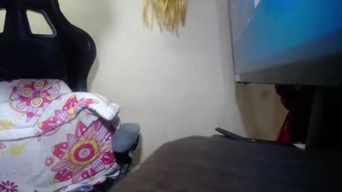 Snapshot of melany_isabella chatting on 02.22.25 melany online show from 02.22.25