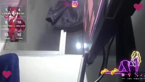 Snapshot of melany_isabella chatting on 10.12.25 melany online show from 10.12.25