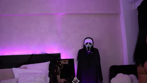 Mellanya online show from 10.18.25