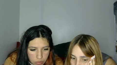 Snapshot of melatina chatting on 06.26.26 Valentina y Melissa online show from 06.26.26