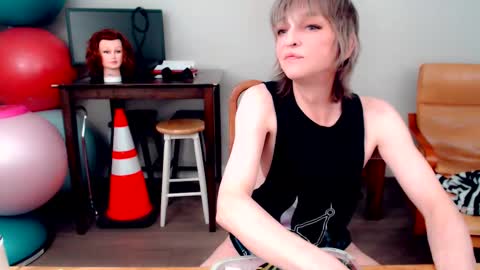 Snow Hobot online show from 11.07.25