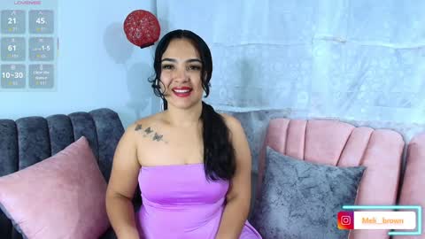    Independent model online show from 09.14.25