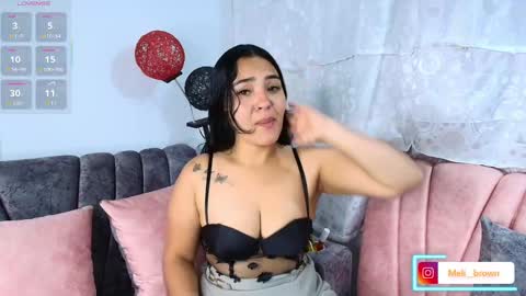    Independent model online show from 09.15.25