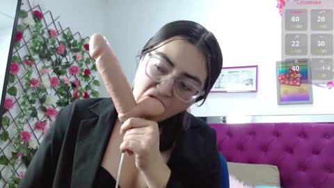 Azul online show from 01.26.25
