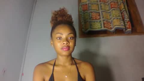 Snapshot of meliana98 chatting on 10.12.25 meliana98 online show from 10.12.25