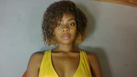 Snapshot of meliana98 chatting on 10.20.25 meliana98 online show from 10.20.25
