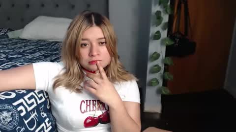 meliinna_xxx online show from 12.15.25