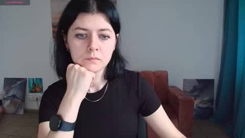 Snapshot of melisagollden chatting on 11.28.25 Melisa online show from 11.28.25