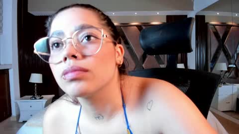 Melissa  Everyday From 1430 to 2130 Col Time online show from 04.21.26