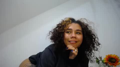 Snapshot of meliss1 chatting on 01.18.25 melissa online show from 01.18.25