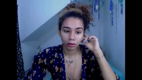 Snapshot of meliss1 chatting on 01.22.25 melissa online show from 01.22.25