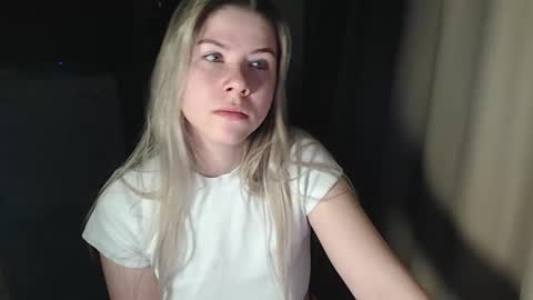 Melissa  Ray online show from 12.19.24