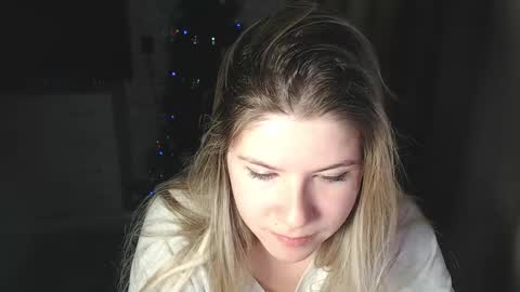 Melissa  Ray online show from 12.26.24