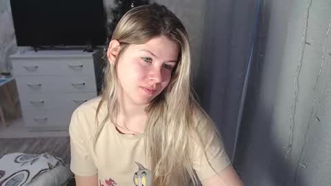Melissa  Ray online show from 01.15.25