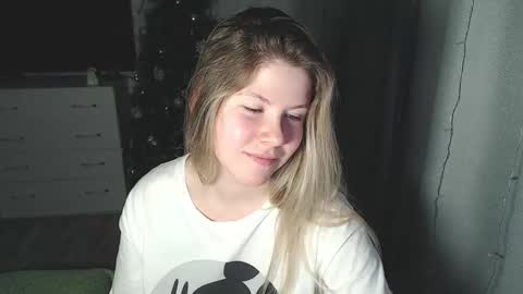 Melissa  Ray online show from 01.25.25