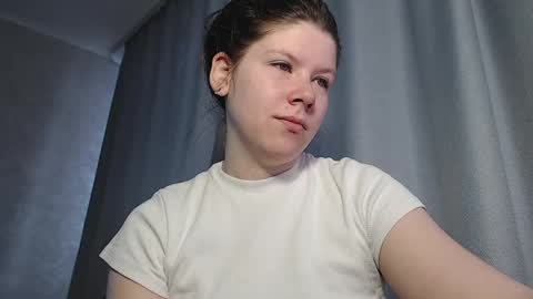 Melissa  Ray online show from 03.01.25