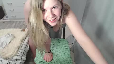 Melissa  Ray online show from 03.01.25