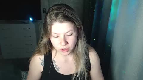 Melissa  Ray online show from 03.10.25