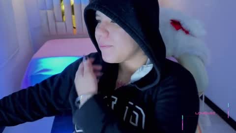 Lissa  online show from 11.24.25