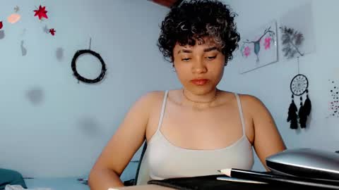 Snapshot of melissa_and_carol chatting on 02.16.25 Carol - Dany online show from 02.16.25