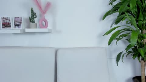 Melissa online show from 02.14.25