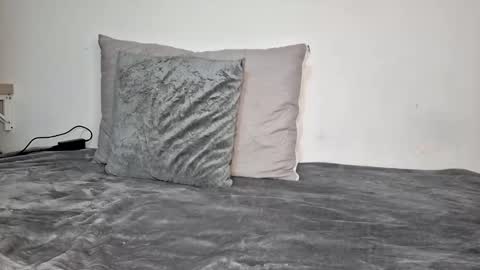 melissa_manhathan online show from 11.04.25