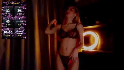 Snapshot of melissa_milton chatting on 03.15.26 Melissa - Your Dream Girl online show from 03.15.26